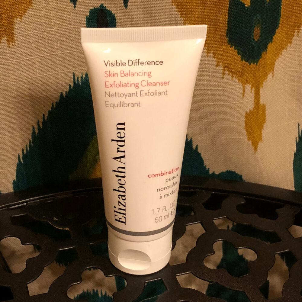 Elizabeth Arden Visible Difference Cleanser